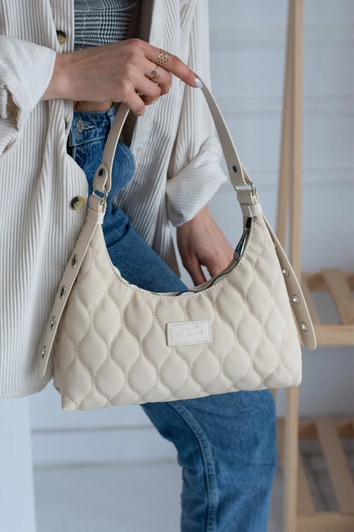 Kadın Krem Kapitone Desenli Baget El Ve Omuz Çantası