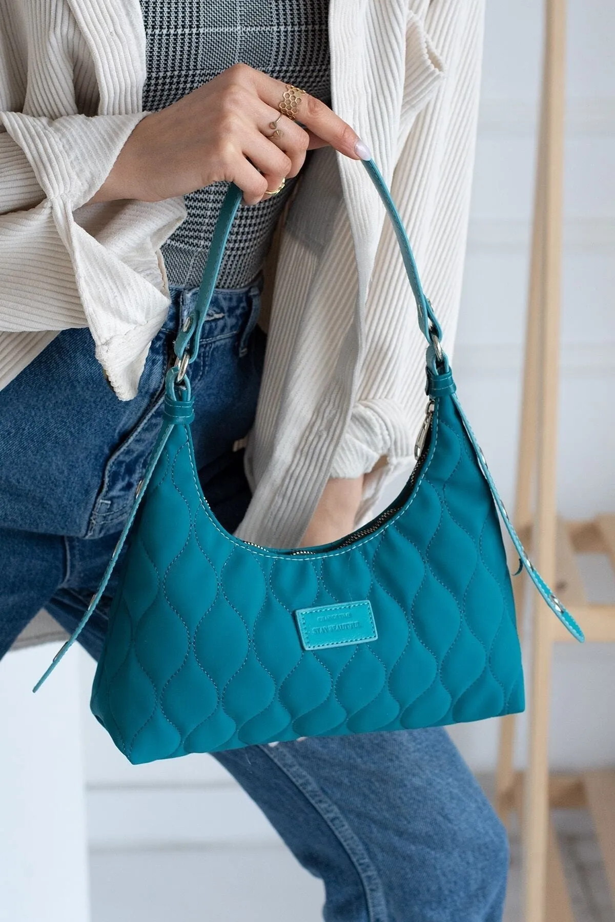 Kadın Petrol Mavisi Kapitone Desenli Baget El Ve Omuz Çantası